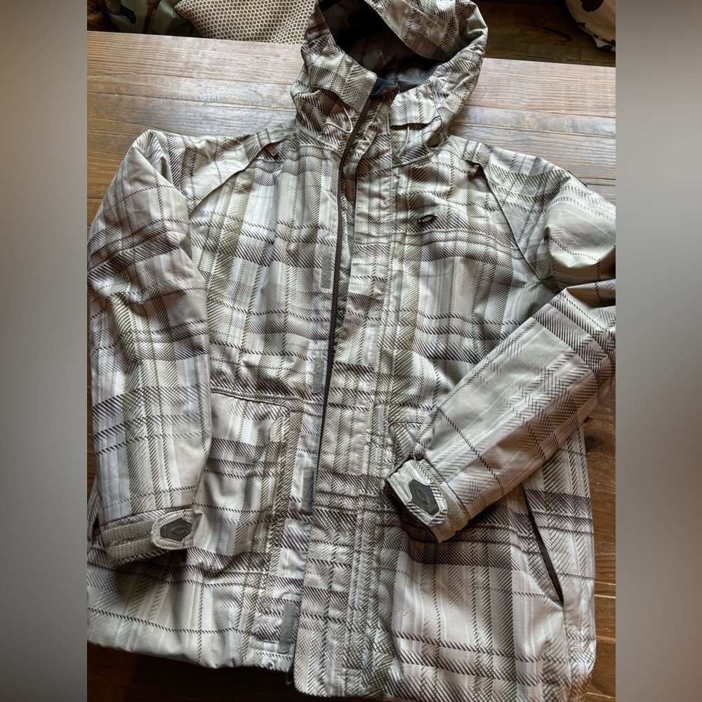 Oakley ski jacket adult